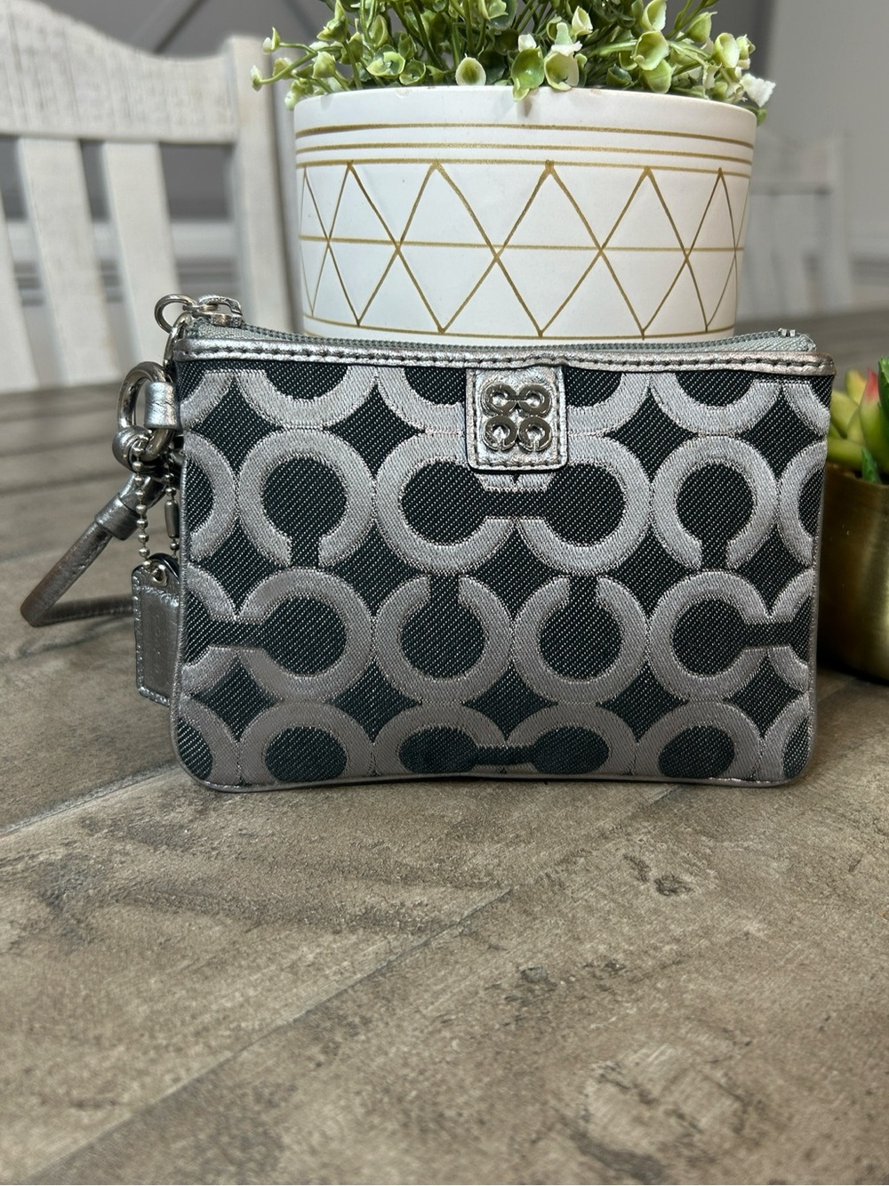 Coach Signature Optic C Wristlet Gray Silver Jacquard Canvas Zip Pouch Wallet - Picture 2 of 7